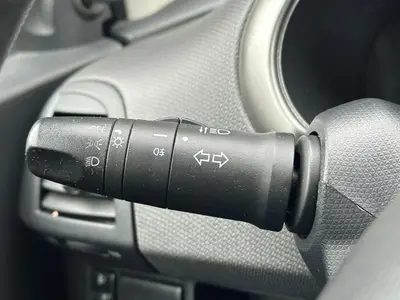 Nissan Micra - Thumbnail 24