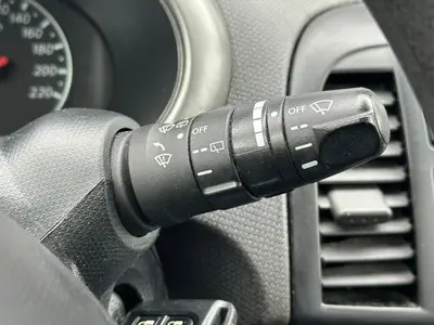 Nissan Micra - Thumbnail 25