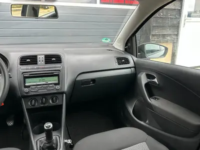 Volkswagen Polo - Thumbnail 13