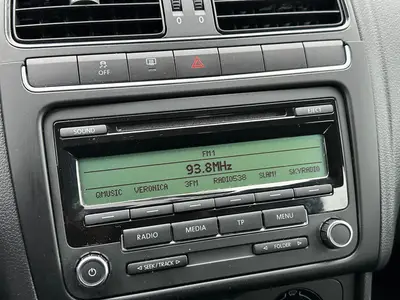 Volkswagen Polo - Thumbnail 17