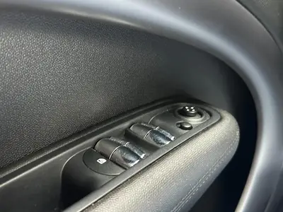 MINI Countryman - Thumbnail 25