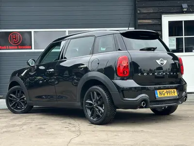 MINI Countryman - Thumbnail 4