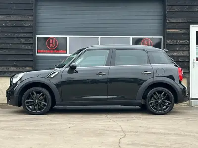 MINI Countryman - Thumbnail 9