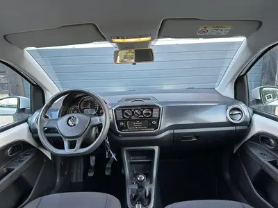 Volkswagen up! - Thumbnail 12