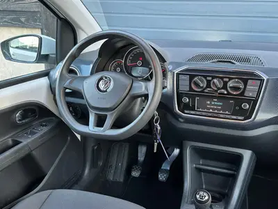 Volkswagen up! - Thumbnail 14