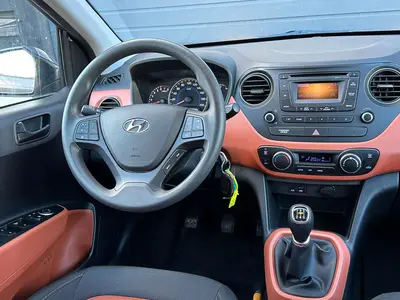 Hyundai i10 - Thumbnail 13