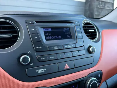 Hyundai i10 - Thumbnail 23