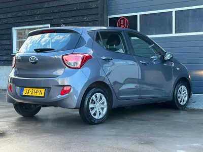 Hyundai i10 - Thumbnail 30