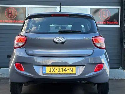 Hyundai i10 - Thumbnail 9
