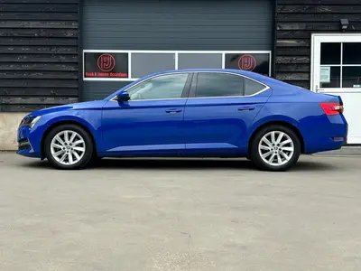 Superb - Thumbnail 8