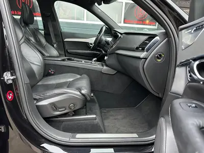 Volvo XC90 - Thumbnail 11