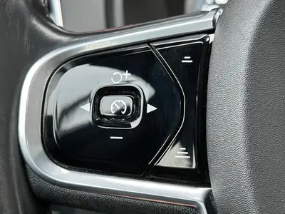 Volvo XC90 - Thumbnail 20