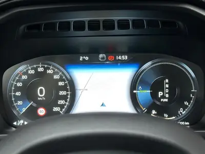 Volvo XC90 - Thumbnail 24