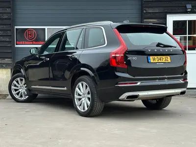 Volvo XC90 - Thumbnail 4