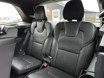 Volvo XC90 - Thumbnail 39