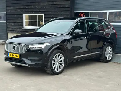 Volvo XC90 - Thumbnail 42