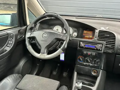 Opel Zafira - Thumbnail 15