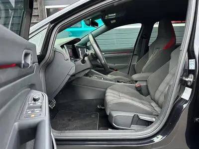 Volkswagen Golf - Thumbnail 11