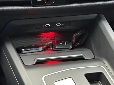 Volkswagen Golf - Thumbnail 19