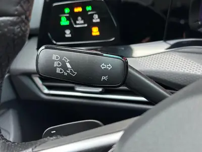 Volkswagen Golf - Thumbnail 23