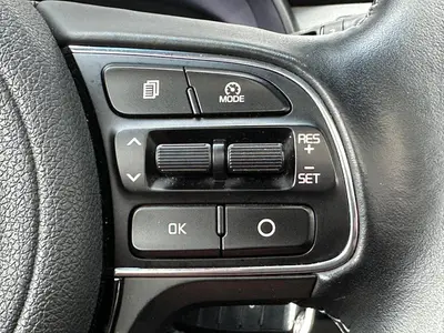 Kia Niro - Thumbnail 23