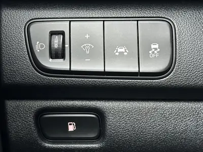 Kia Niro - Thumbnail 25