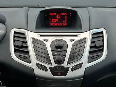 Ford Fiesta - Thumbnail 16