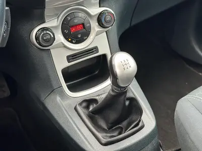 Ford Fiesta - Thumbnail 19