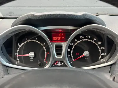 Ford Fiesta - Thumbnail 27