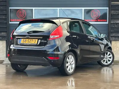 Ford Fiesta - Thumbnail 4