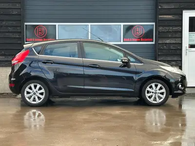 Ford Fiesta - Thumbnail 8