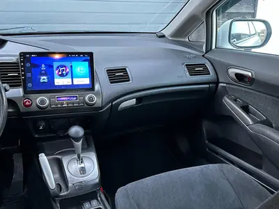 Honda Civic - Thumbnail 13