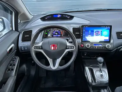 Honda Civic - Thumbnail 15