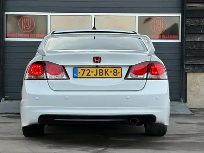 Honda Civic - Thumbnail 7