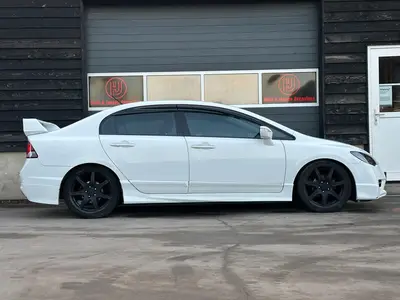 Honda Civic - Thumbnail 9