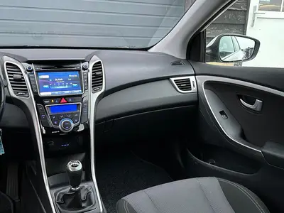 Hyundai i30 - Thumbnail 13