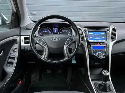 Hyundai i30 - Thumbnail 15