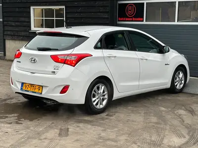Hyundai i30 - Thumbnail 30