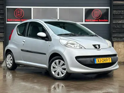 Peugeot 107 - Thumbnail 3