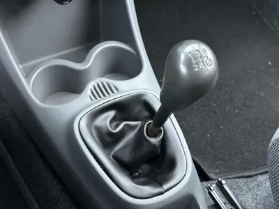 Peugeot 107 - Thumbnail 22