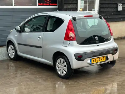 Peugeot 107 - Thumbnail 24