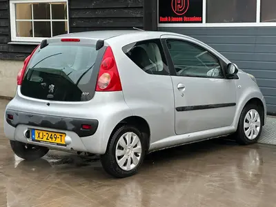 Peugeot 107 - Thumbnail 26