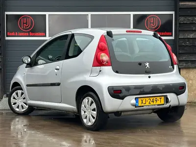 Peugeot 107 - Thumbnail 4