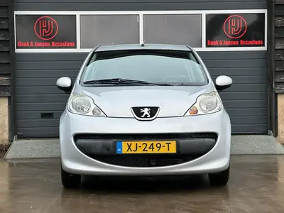 Peugeot 107 - Thumbnail 8
