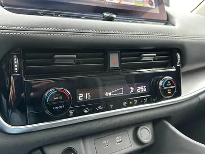 Nissan X-Trail - Thumbnail 22