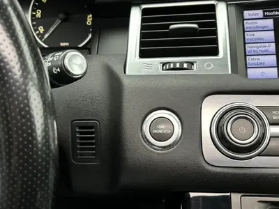 Land Rover Range Rover Sport - Thumbnail 22