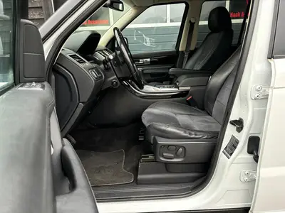 Land Rover Range Rover Sport - Thumbnail 10