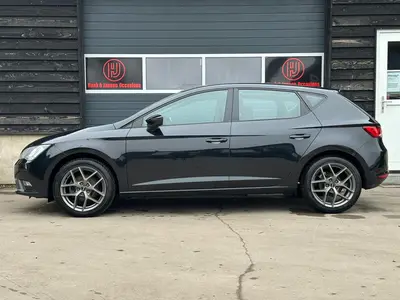 SEAT Leon - Thumbnail 9