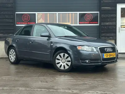Audi A4 - Thumbnail 2