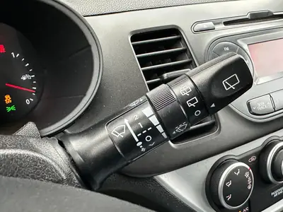 Kia Picanto - Thumbnail 21